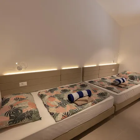 Jaro Appartement Stomorska